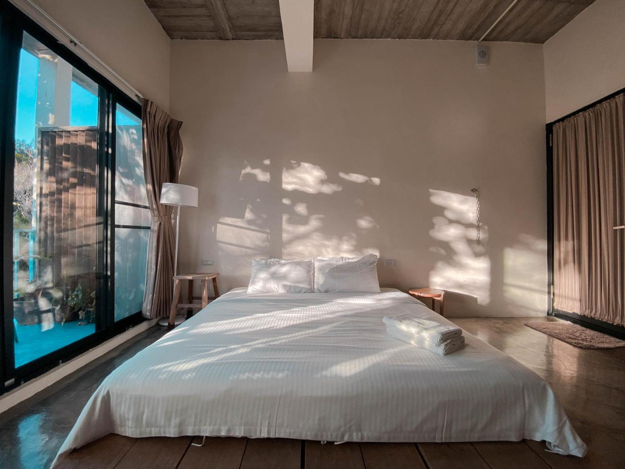 Lugo Hotel Manzhou Bilik gambar