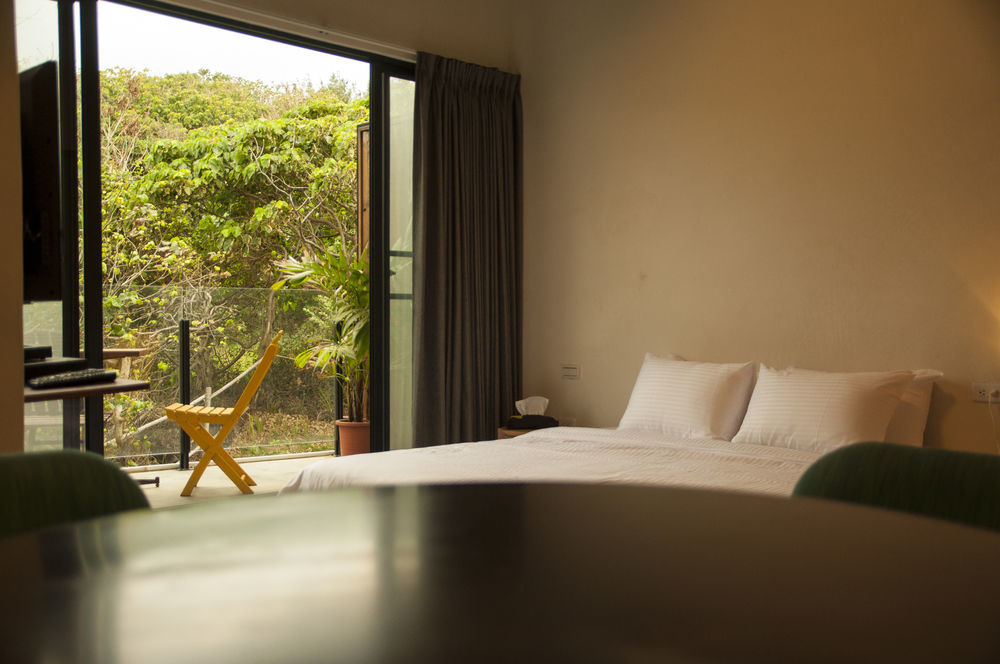 Lugo Hotel Manzhou Luaran gambar